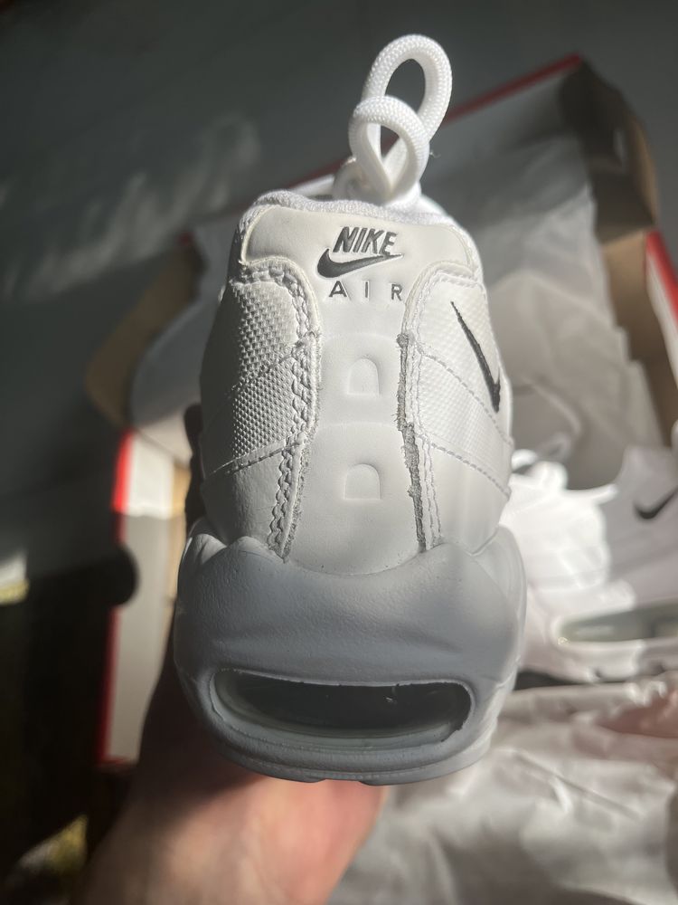 Кросівки Nike Air Max 95 Essential White CK7070-100