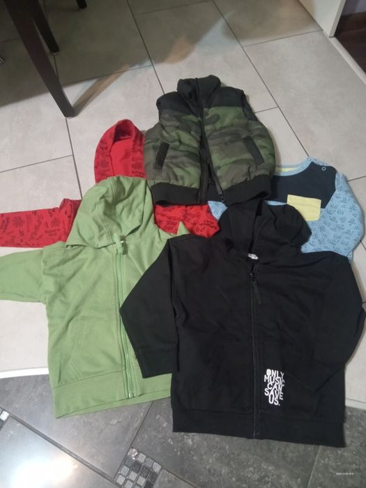 Bluzy i bezrękawnik puchowy rozmiar 98