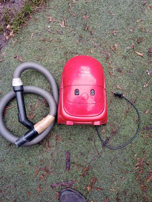 Odkurzacz 1200 watt sprawny