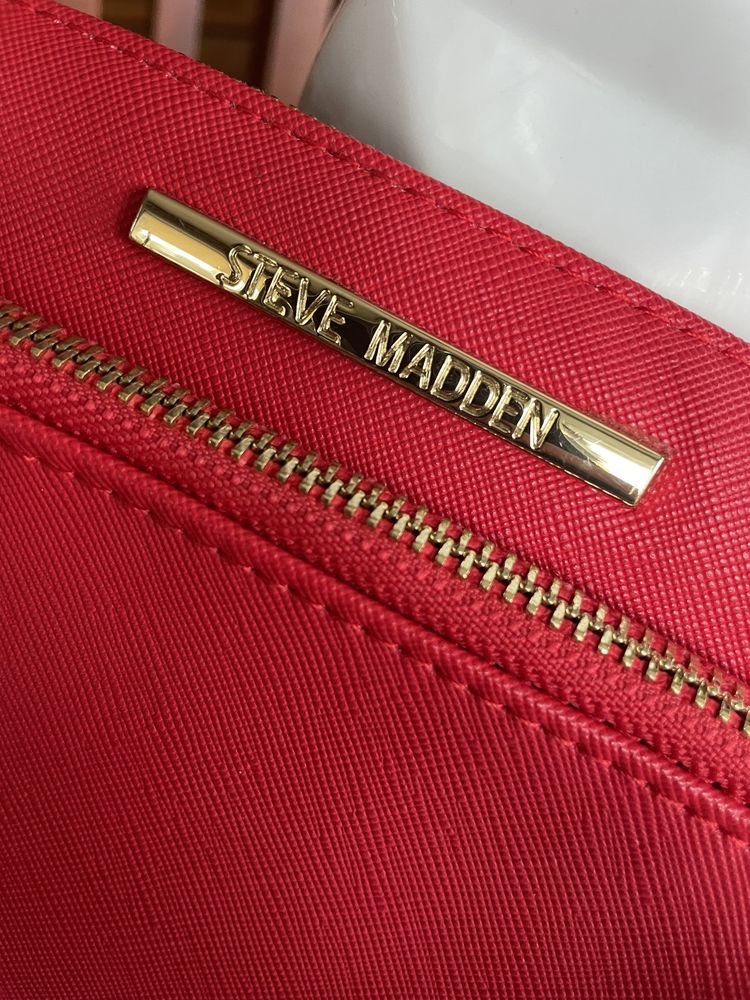 Czerwona torebka Steve Madden
