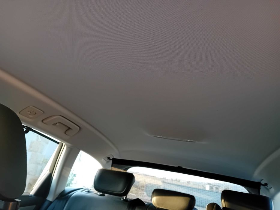 Carro como novo com todos os extras