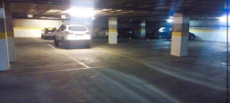 Estacionamento Low Cost frente ao metro LUMIAR E outros no Beato