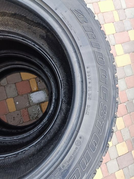 Bridgestone 235*60 р18 XL комплект зимової гуми