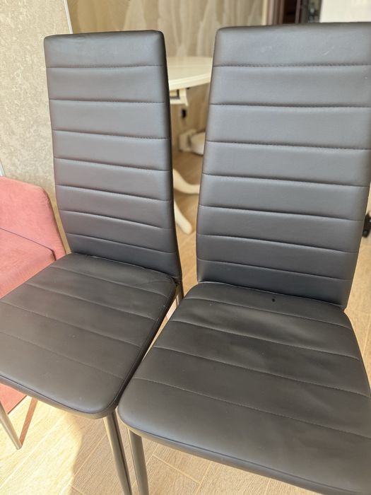 стільці кухонні 4 шт