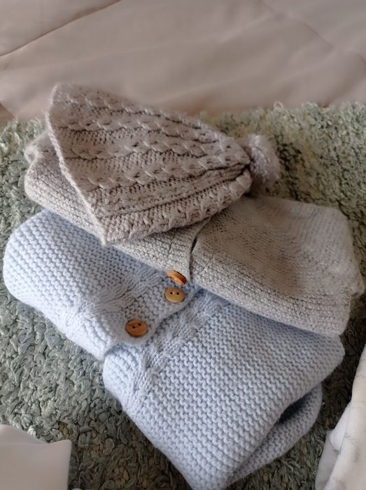 Conjunto casacos e gorro