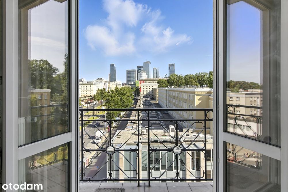 Zabytek/Dwa Balkony/Piękny widok/Kamienica/Winda.