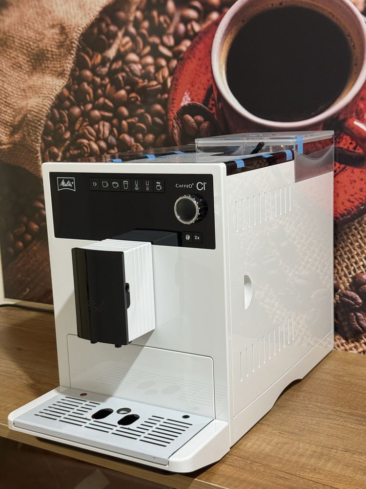 Ekspres do kawy MELITTA CAFFEO CI BIAŁA Auto Cappuccino oraz Latte