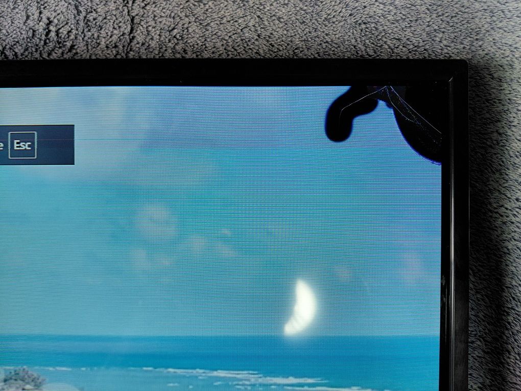 Телевізор Samsung LED TV RU34S00, смарттв,  з дефектом матриці
