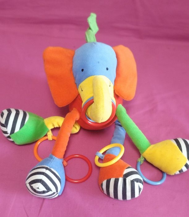 Іграшки підвіски в дитячу коляску чи ліжечко