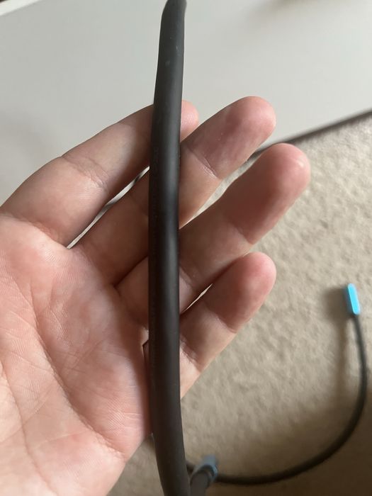 Кабель HDMI 1,5м. 4 К Ultra HDTV Товшина 10 мм . Якісний дуже! Новий