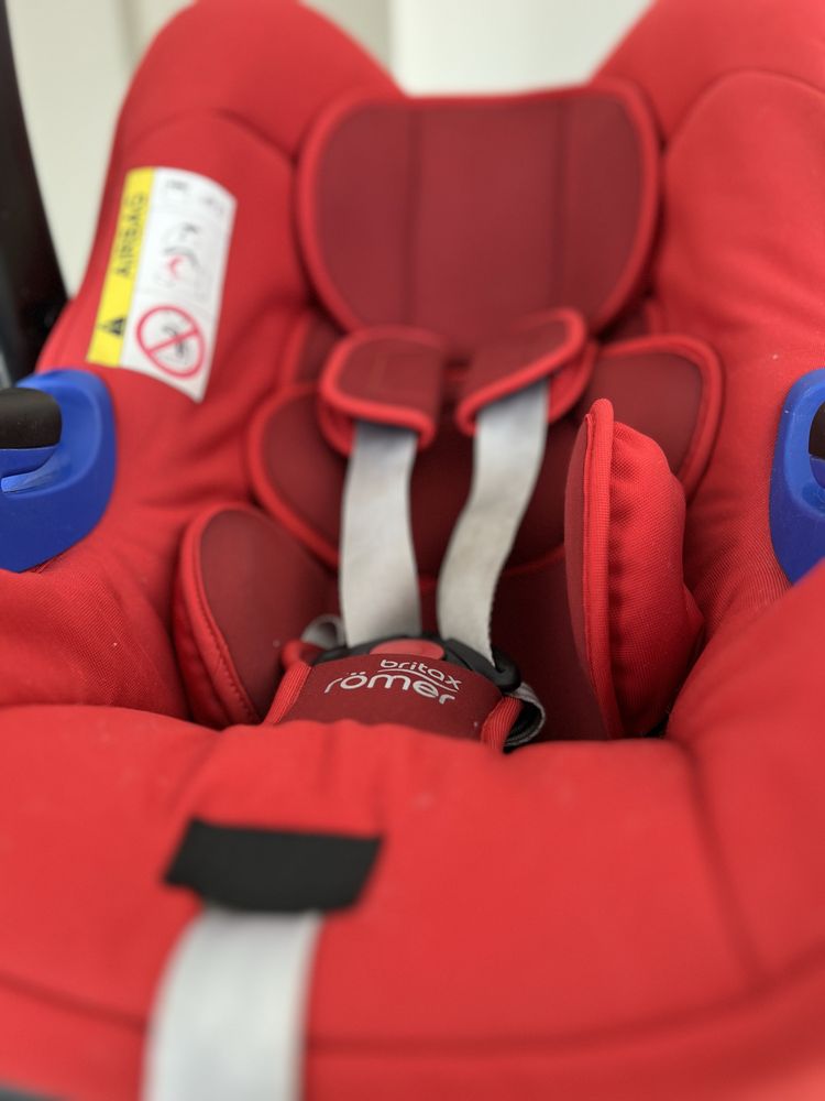 Автокрісло + База Britax BABY-SAFE i-SIZE (без капюшона)