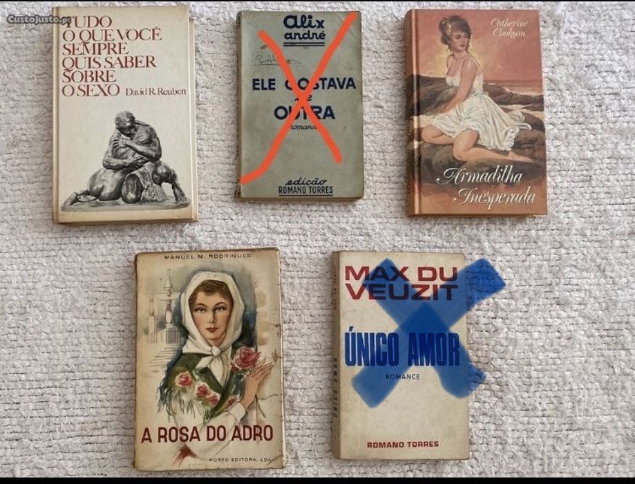 Vários livros antigos
