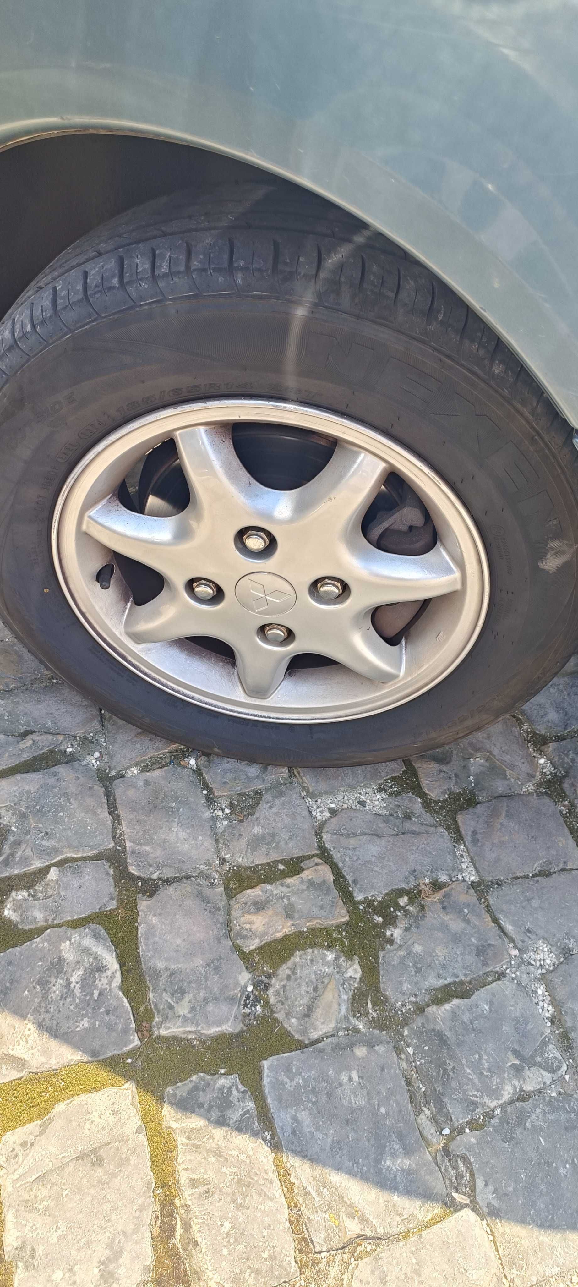 Vendo o a Mitsubishi Space Star da Sogra(Sogra não incluida)