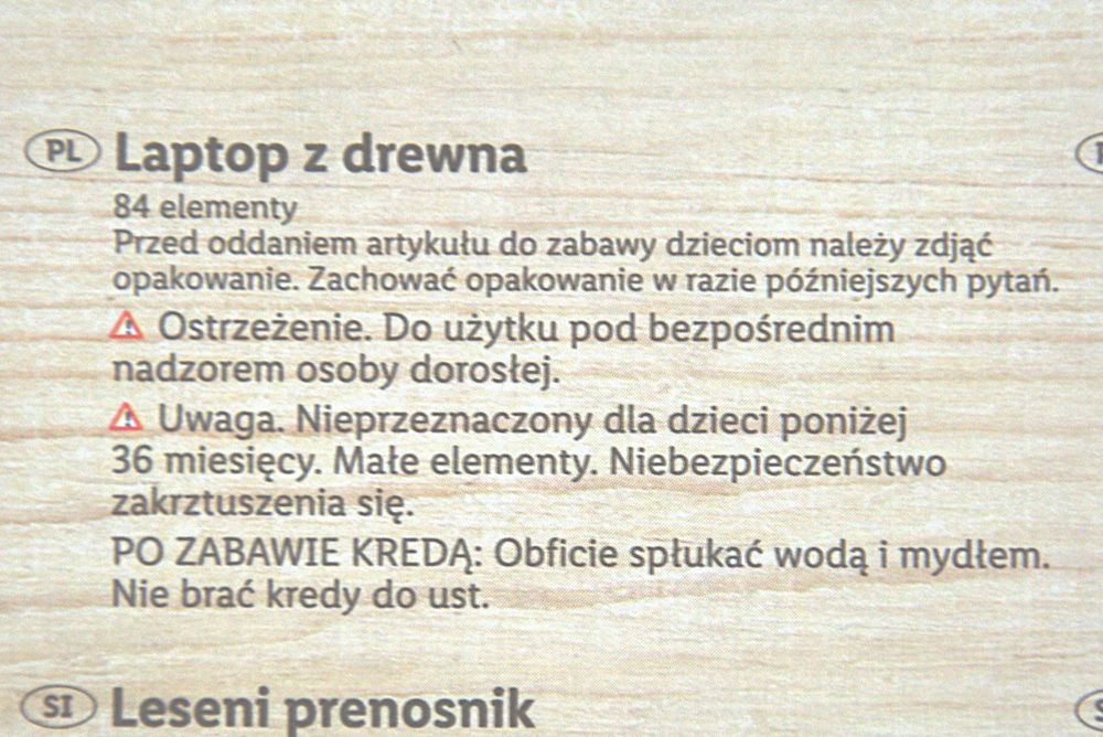 Drewniany laptop edukacyjny dla dzieci, tablica magnetyczna, Playtive.