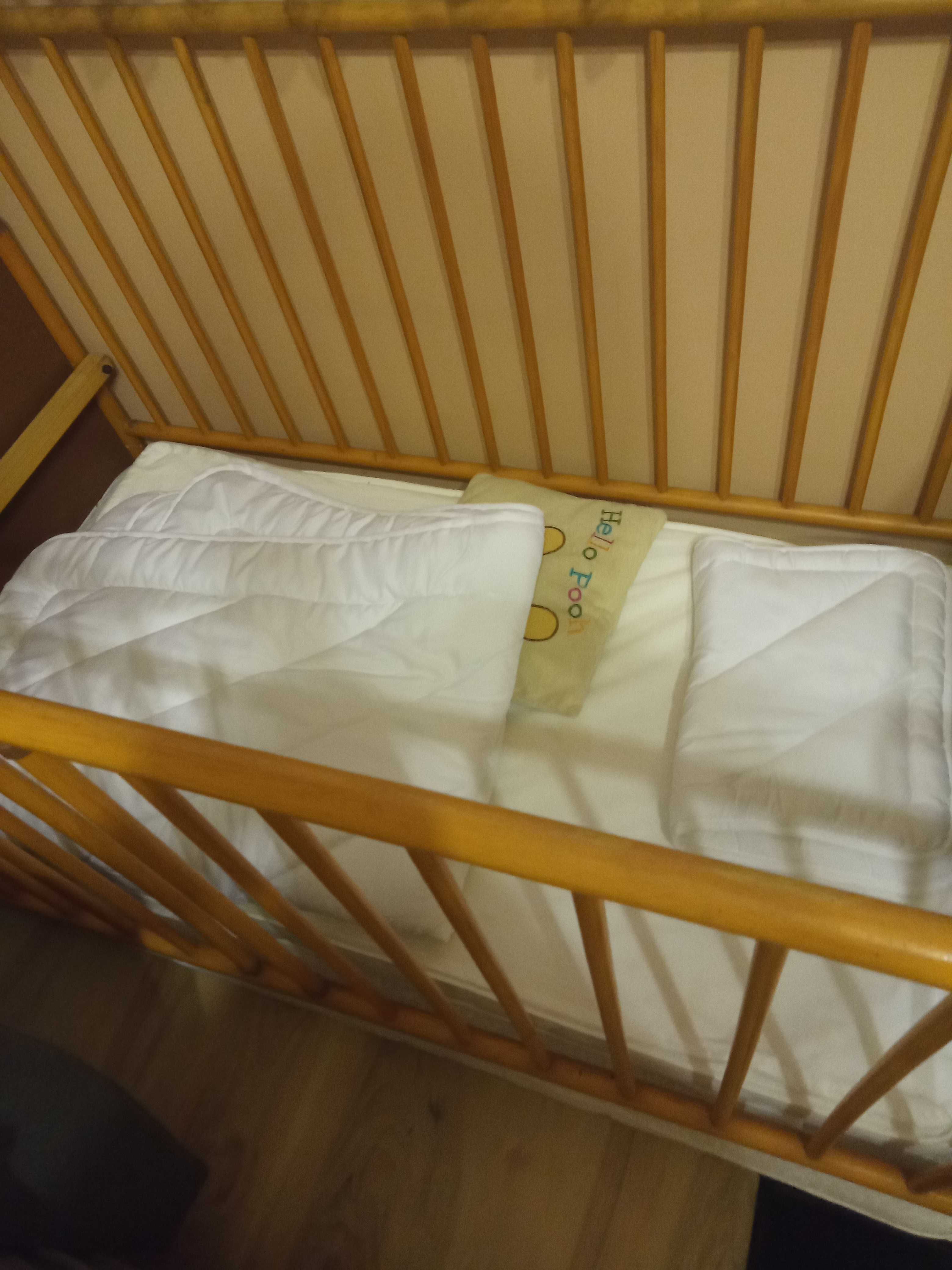 łóżeczko dziecinne drewniane