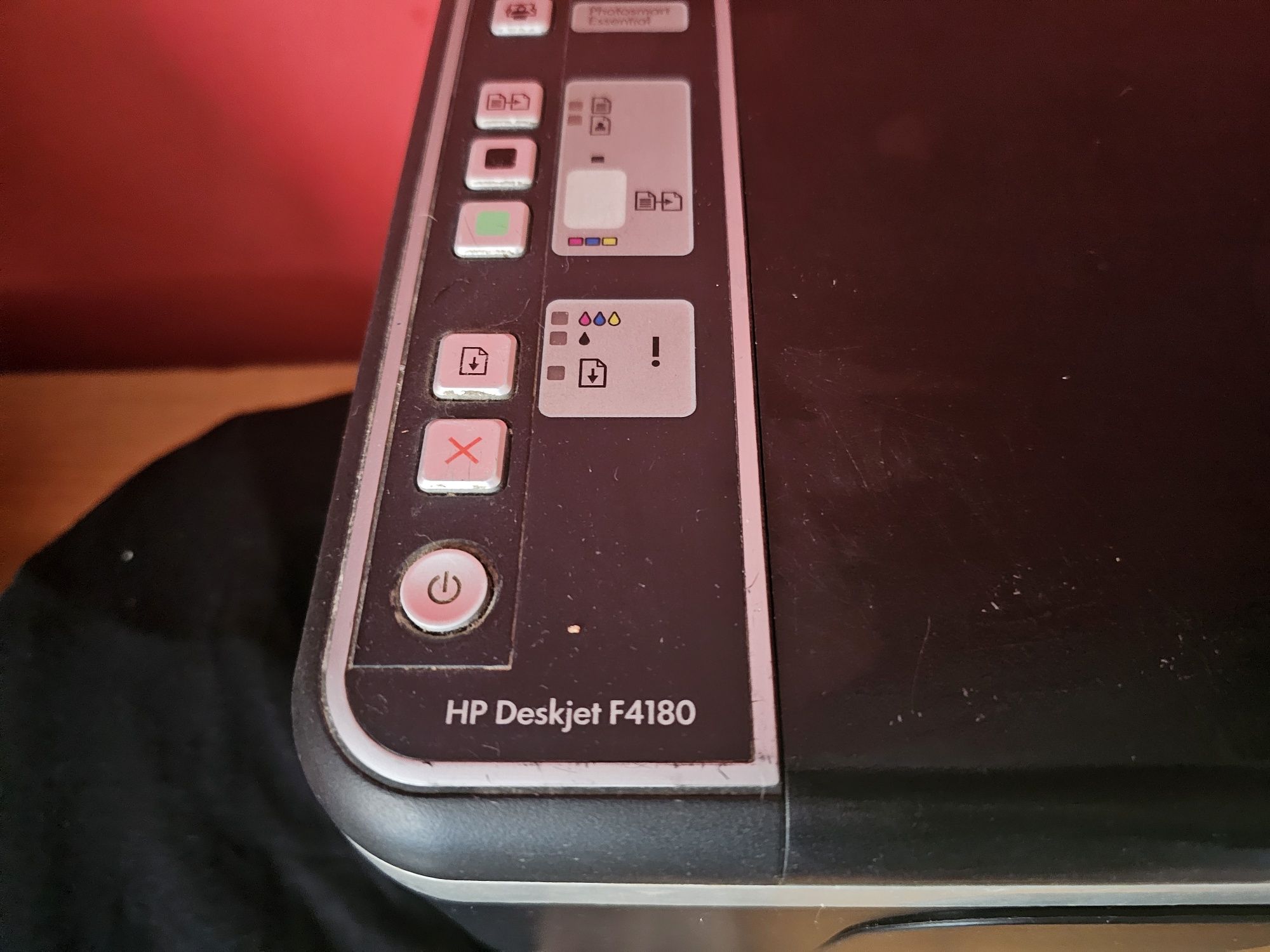 Drukarką hp deskjet f4180