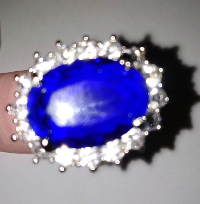 DIA DOS NAMORADOS - Anel noivado da Princesa Diana e da Kate Middleton