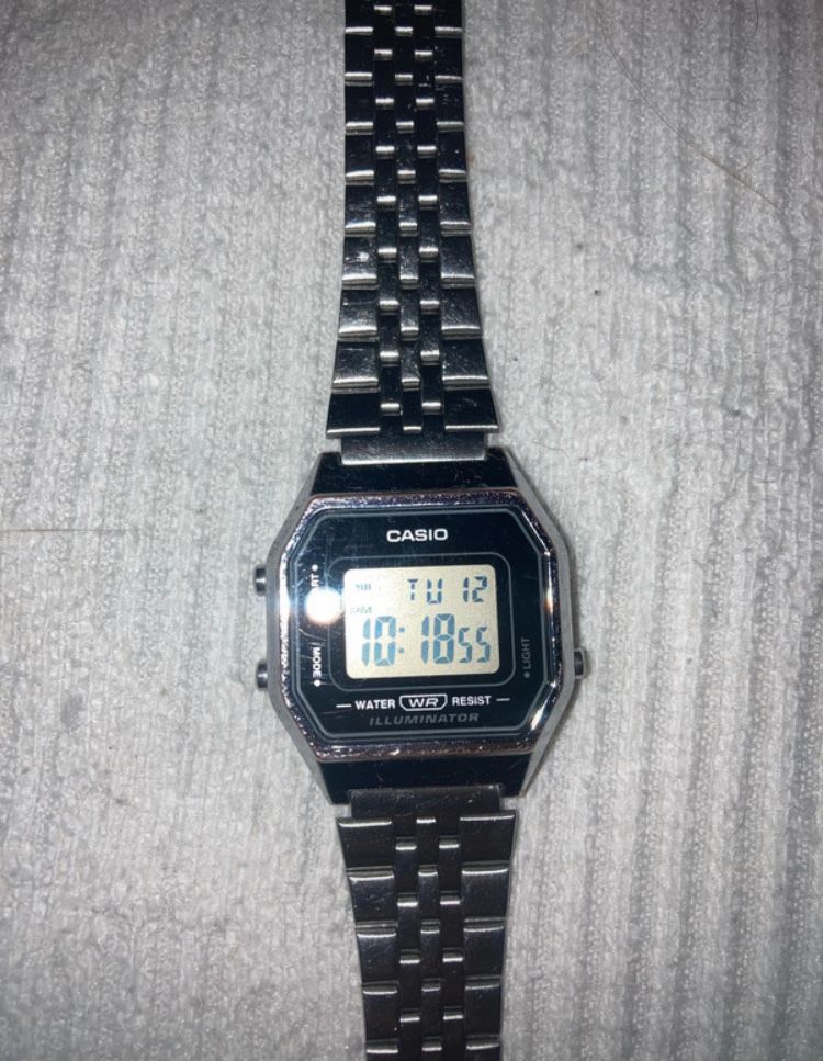 Relógio Casio mini Collection LA680WEA-1 unisex