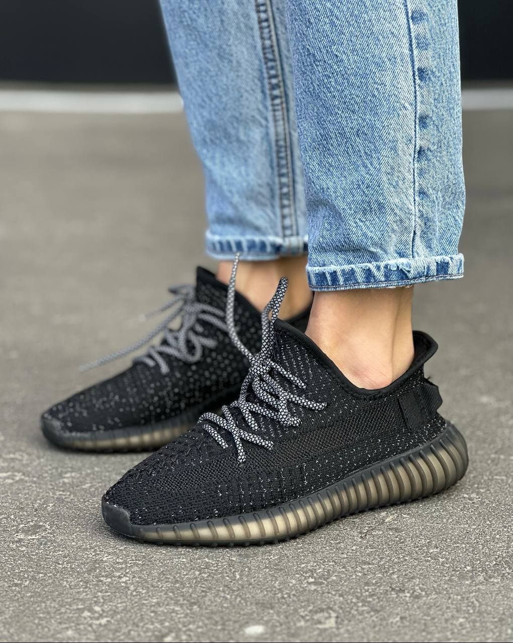 Женские Кроссовки Adidas Yeezy Boost 350, изи буст 350 yezzy boost 350