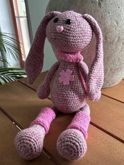 Króliczek z kwiatuszkiem hand made