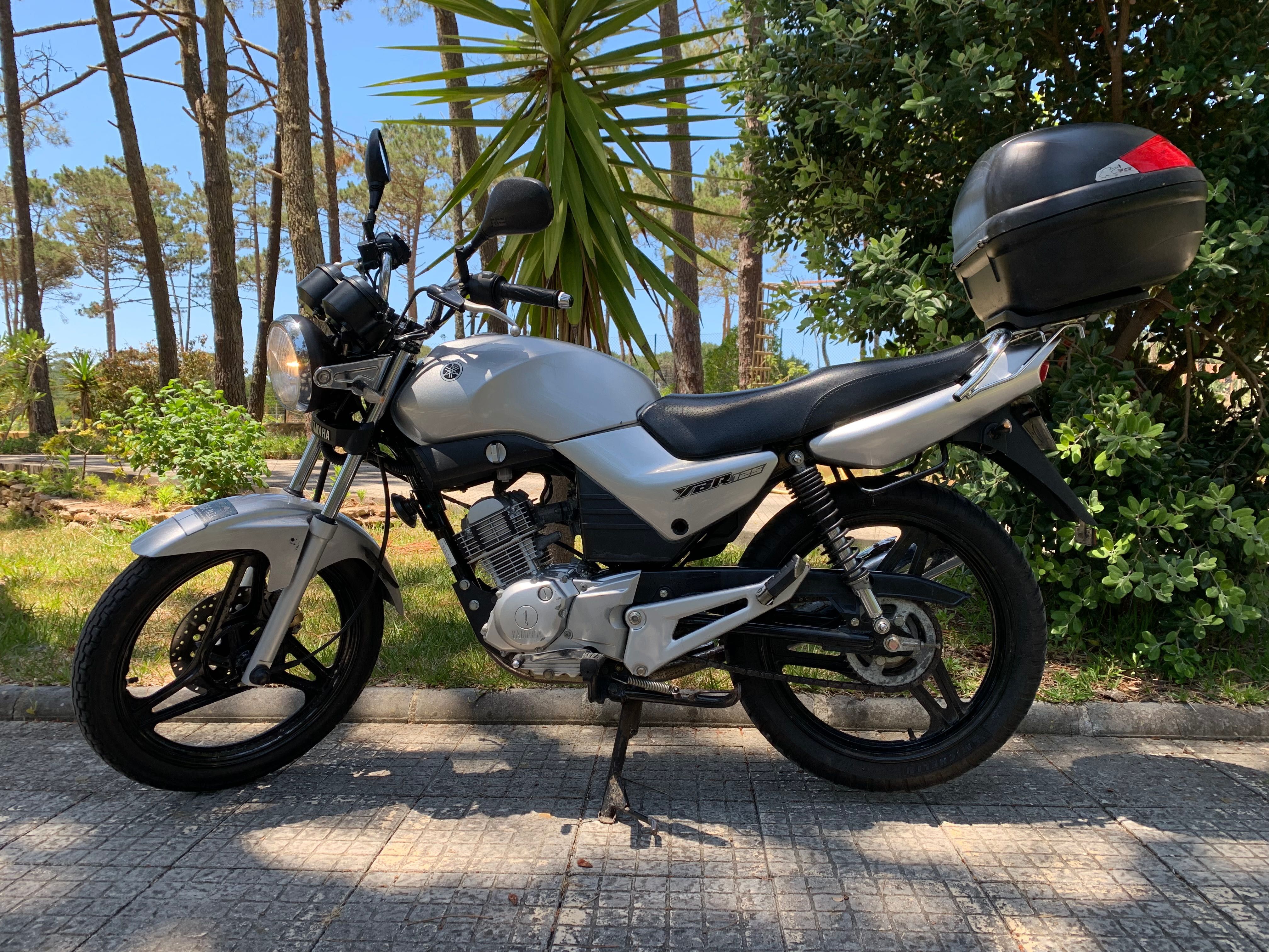 Yamaha YBR 125 com 16,000kms