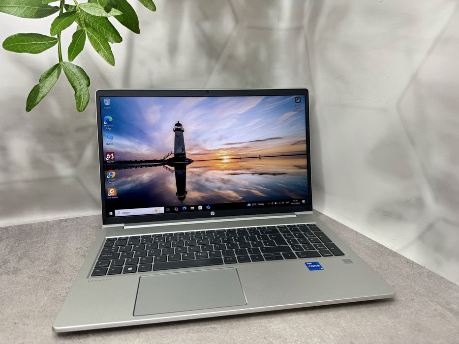 Ноутбук HP Probook 450 G8/i5-1135G7/8GB/256M2/Full HD IPS/2021 рік