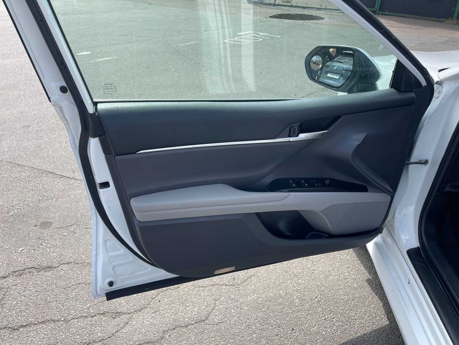 Продам Toyota Camry 2019