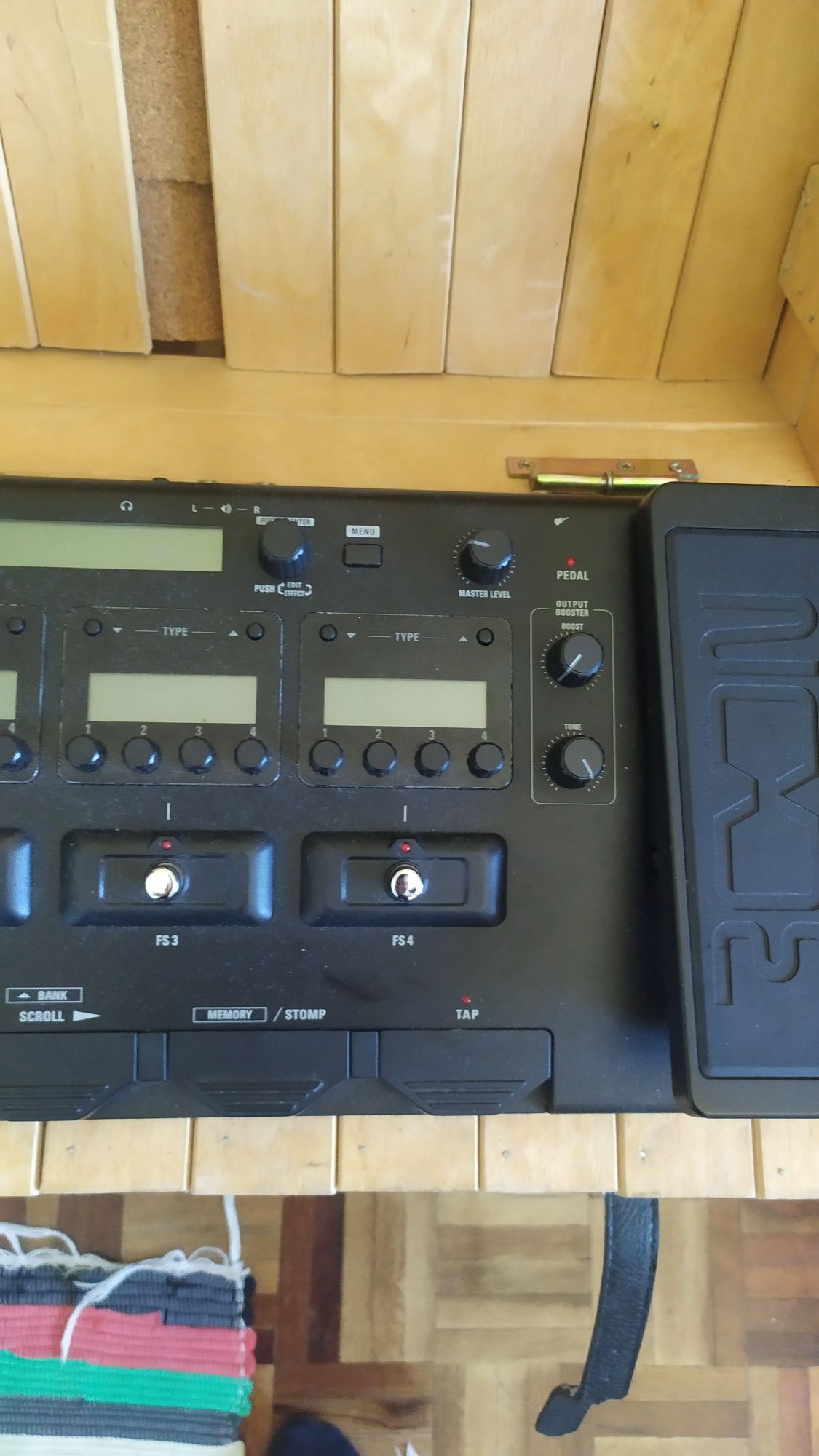 Pedaleira guitarra Zoom G5n + Case artesanal