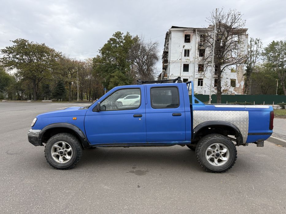 Nissan Navara 2.5 TDI