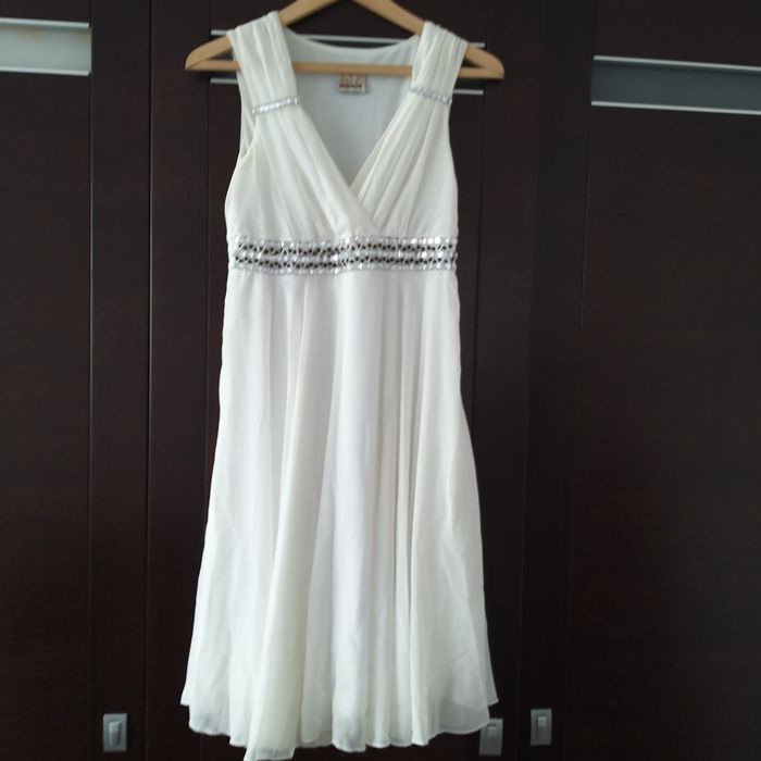 Zwiewna sukienka midi w rozm. S