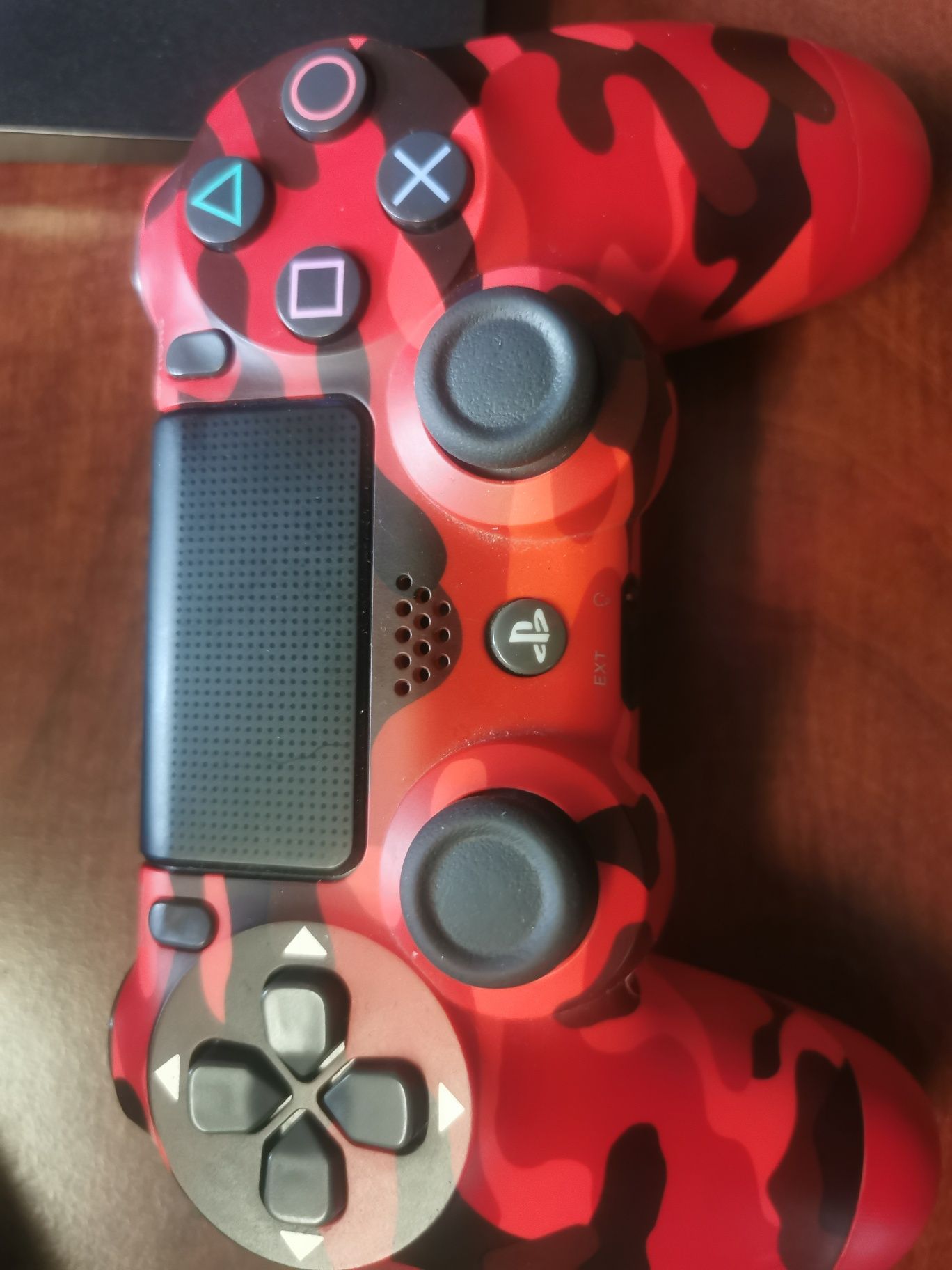 Pady ps4 białe i moro