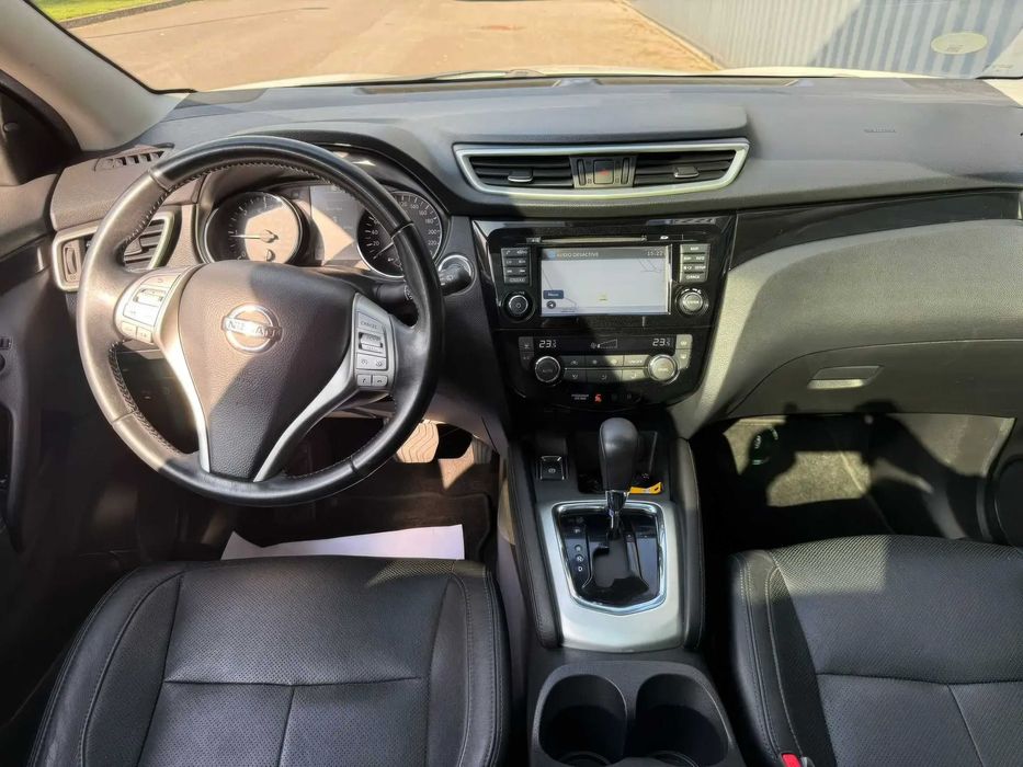 Nissan Qashqai      2016