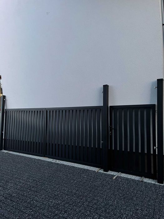 Brama skrzydłowa palisadowa 4m plus furtka