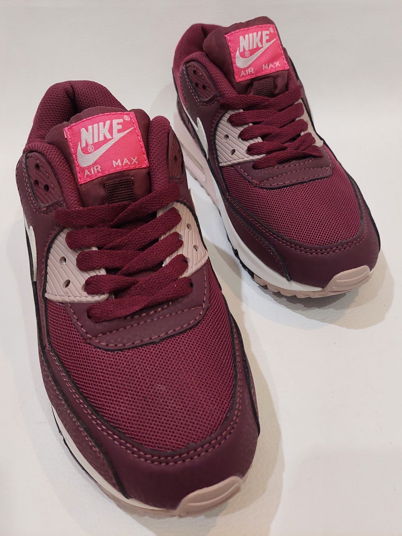 Nike Air Max  Bordo размер 35