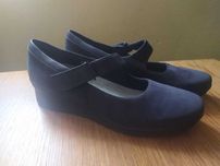 Жіночі туфлі на танкетці clarks 38