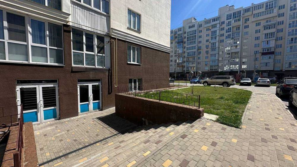 Продаж: комерційне приміщення, Масани, 72 м²