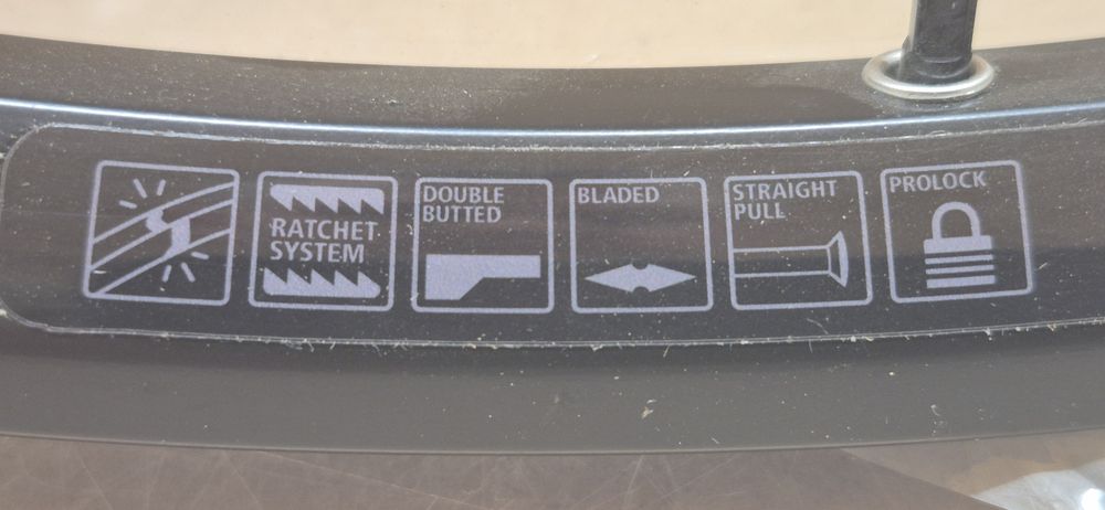 Koło Dt-swiss XR1450 Spline. Nowe. Przód.