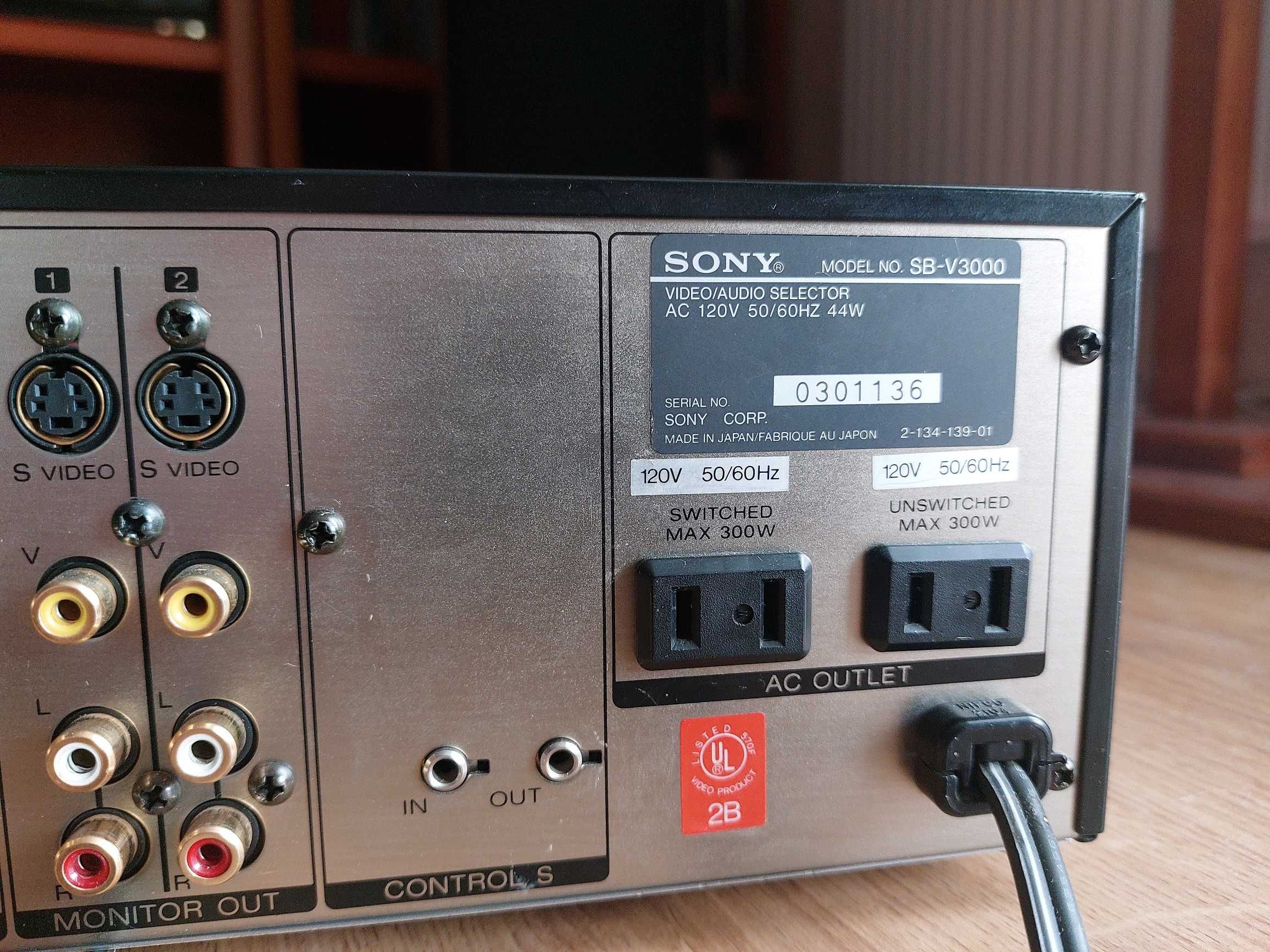 Sony SB-V3000 Audio-Video Selector Matrix 120V