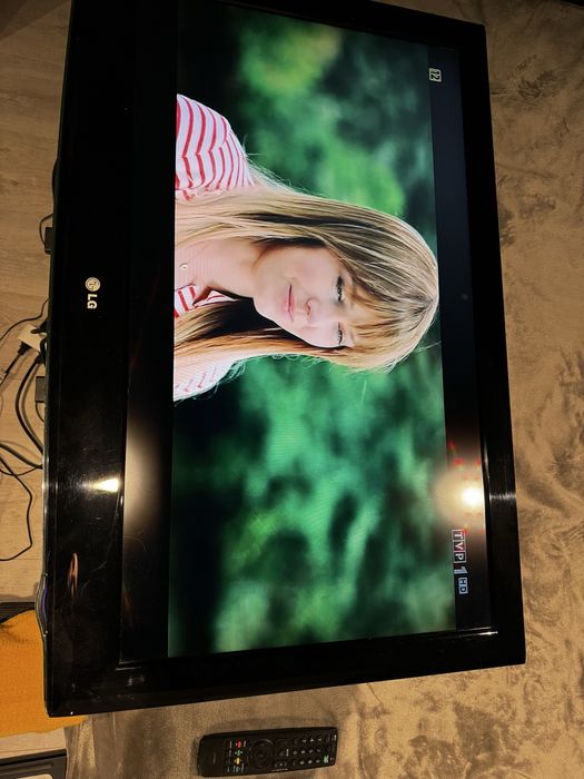 Telewizor LG 37" - 37LH3000