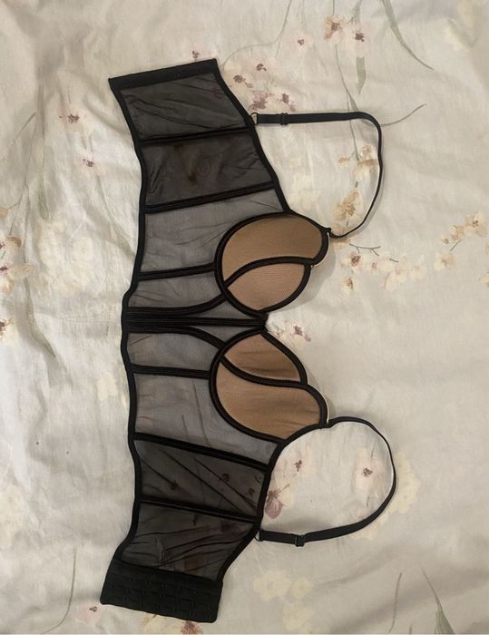 Корсет с чашками в сетку