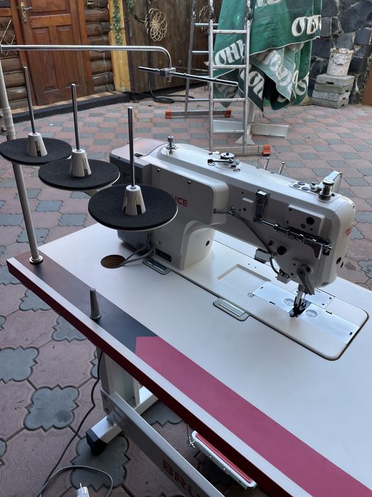 Двохголкова швейна машина BRUCE 8750B (двухигольная швейная Jack)