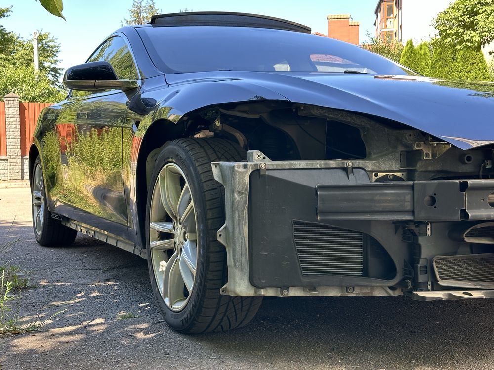 2013 Tesla model S 85 kWh