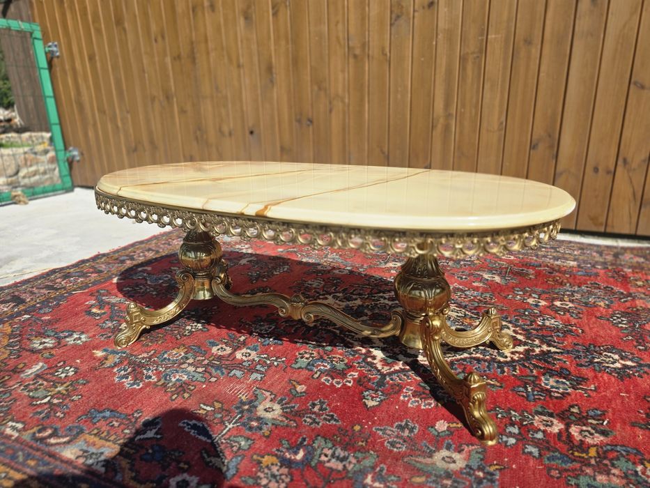 Onyksowa ława stolik kamienny z mosiądzem 120 cm #2101 Stylowy Węgrów