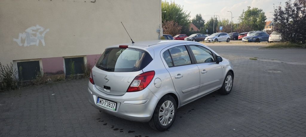 Opla Corsę D 1.2 Benzyna + LPG 2007r – Bogato wyposażona