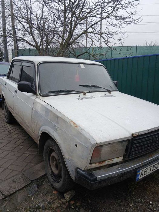 Автомобіль ВАЗ . LADA