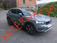 Volvo XC 40 INSCRIPTION exclusive panorama perła FullLed MATRIX hak Webasto