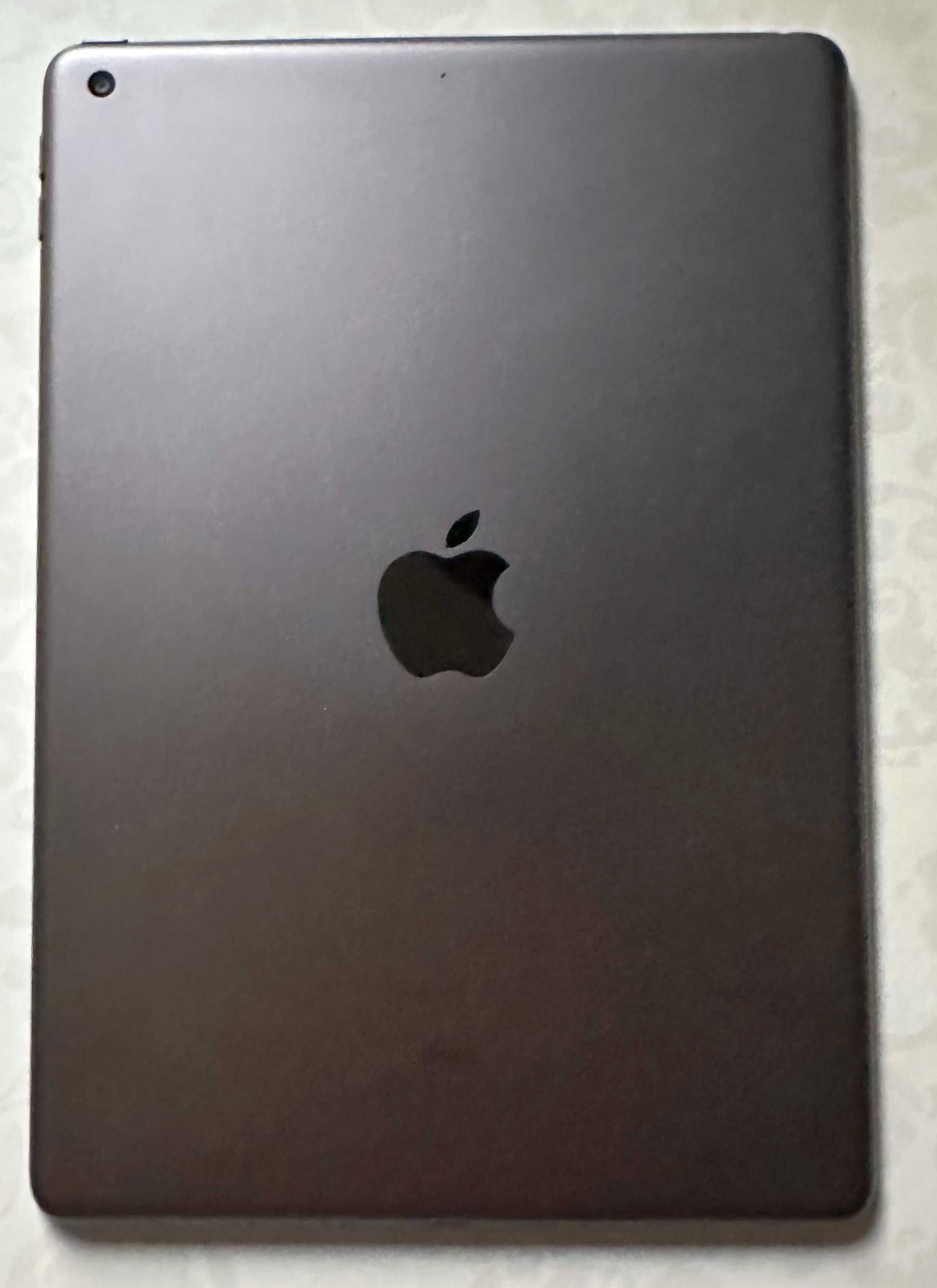 ** Sprzedam Ipad 9 64GB **