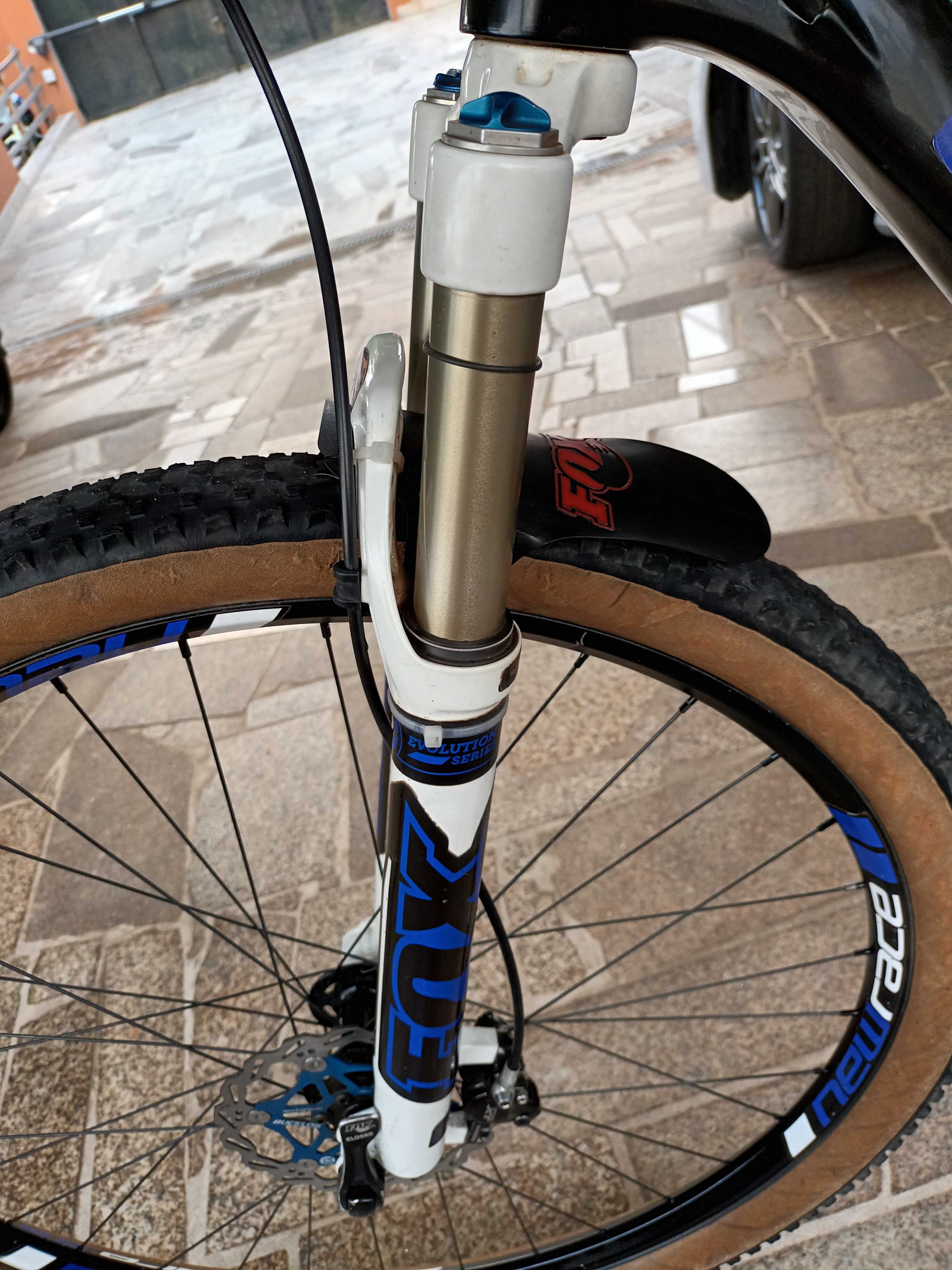 Bicicleta btt carbono