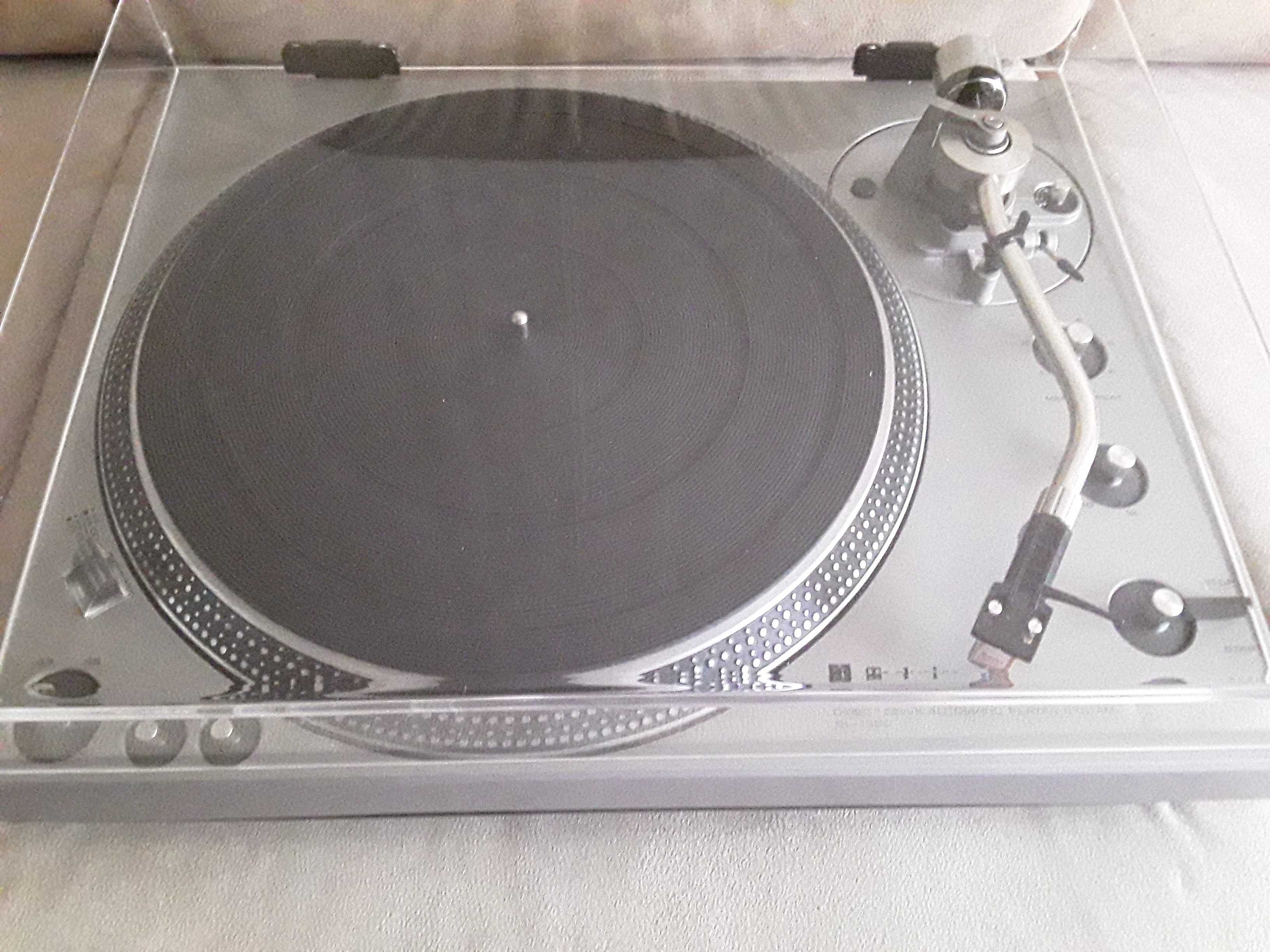 Проигрыватель винила Technics SL - 1300  (Direct Drive, Made in Japan)