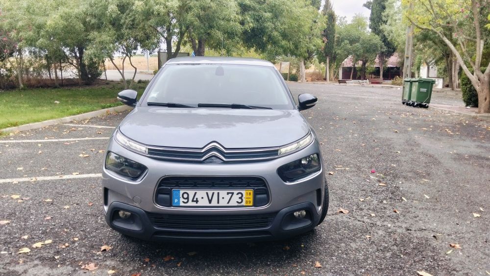 Citroën C4 Cactus 2018 com motor 1.6 a diesel